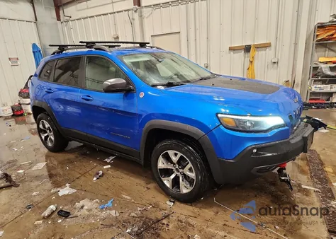 2021 Jeep Cherokee Trailhawk из США, поврежденный, VIN 1C4PJMBX9MD113795